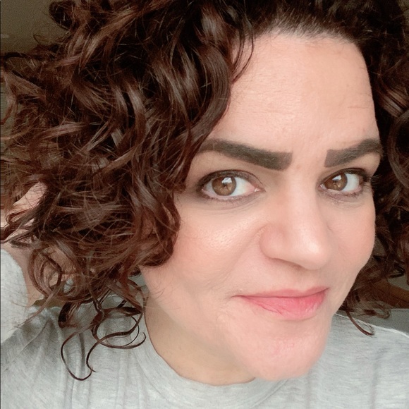 Meet your Posher, Kimberly - Picture 1 of 1